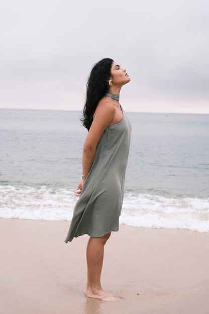Vestido Isla Gola Removível Verde Sage