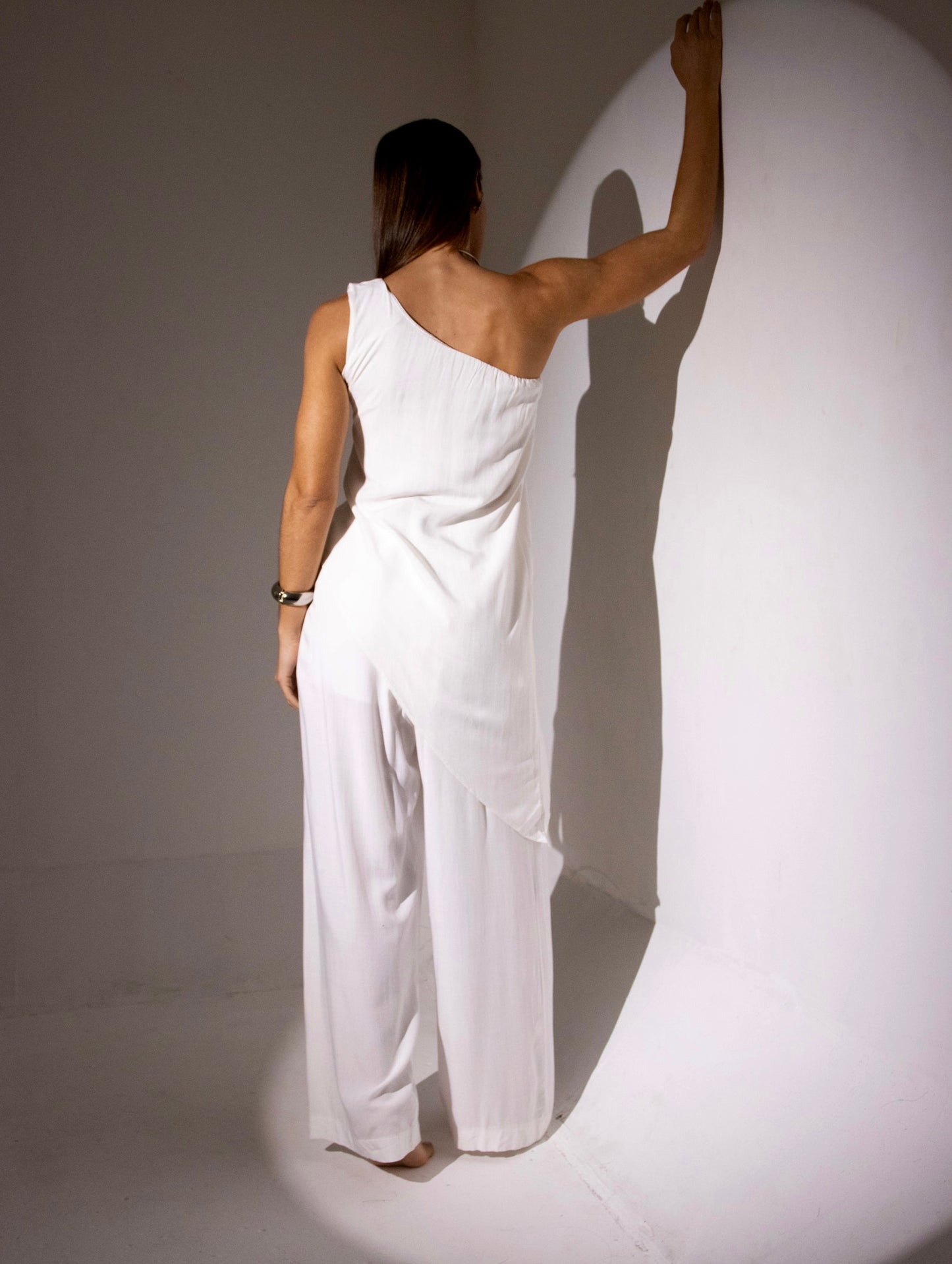 Blusa Assimétrica Lia Off-White